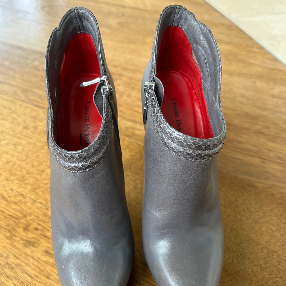 Cesare Paciotti heeled booties - Picture 2 of 5